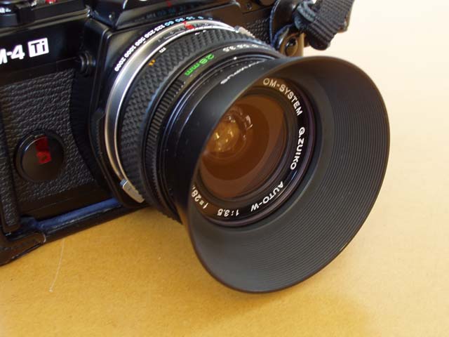 ZUIKO 28mm F3.5 �����t�[�h�t