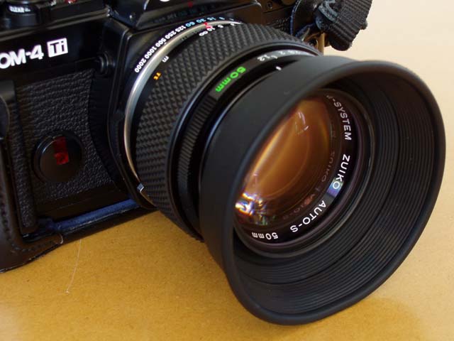 ZUIKO�@50mm F1.2�@�����t�[�h�t